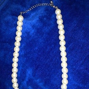 Women Pearl Necklace